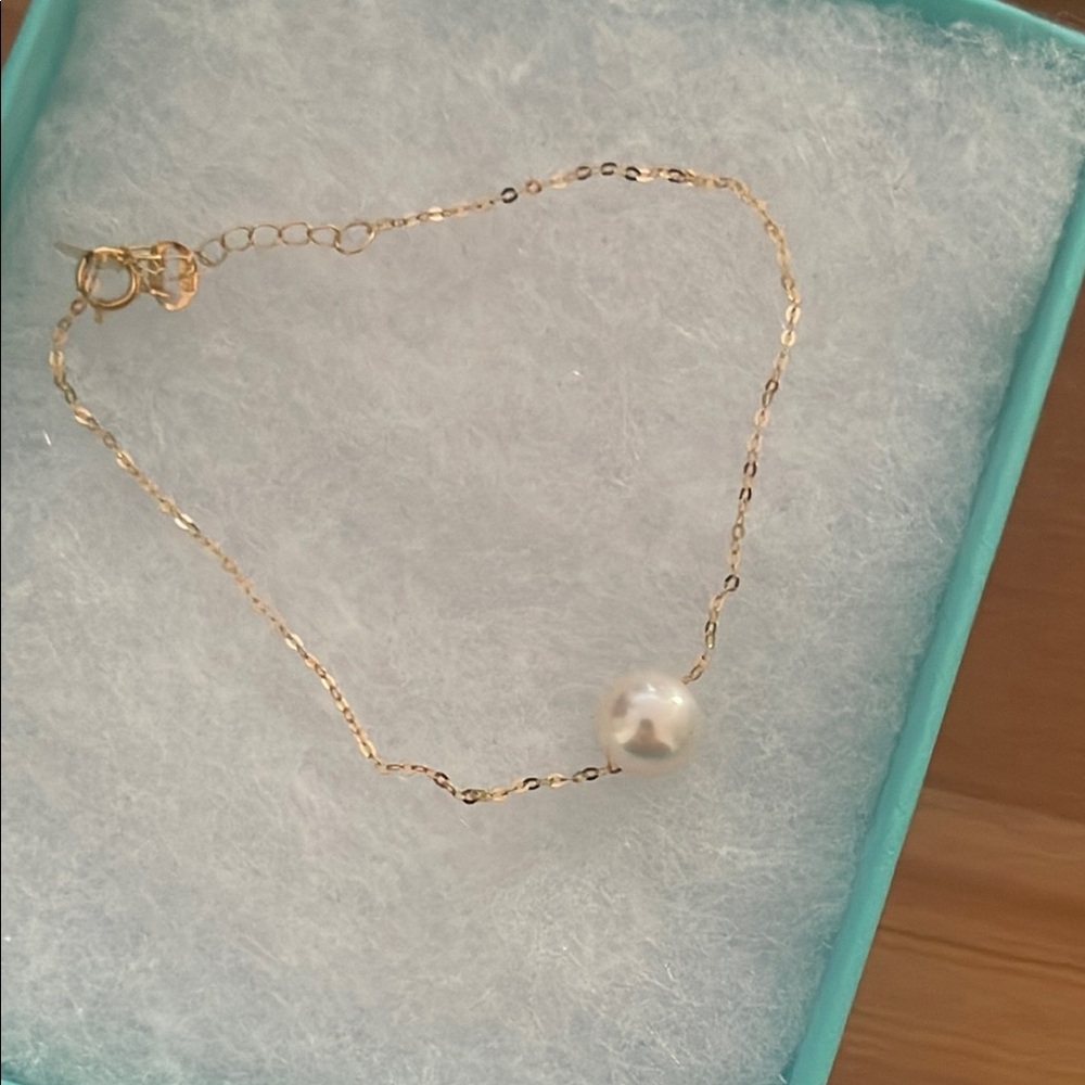 18k Solid Gold Pearl Bracelet